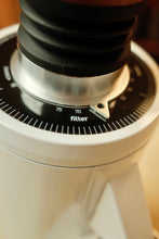 Load image into Gallery viewer, Turin DF83 v3 Single Dose Grinder