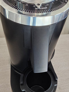 Turin DF83 Gen 2 — chute and empty cup support