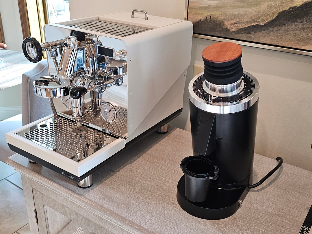 Turin DF83 Gen 2 — coffee station viewed from above