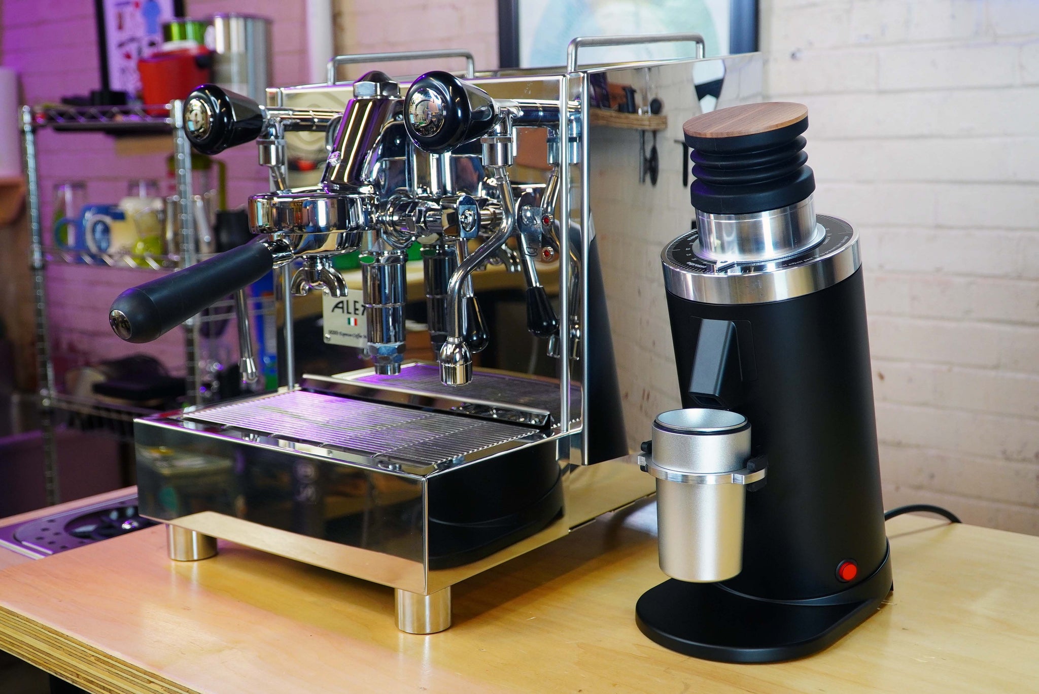 DF64 v5 Coffee Grinder by Turin