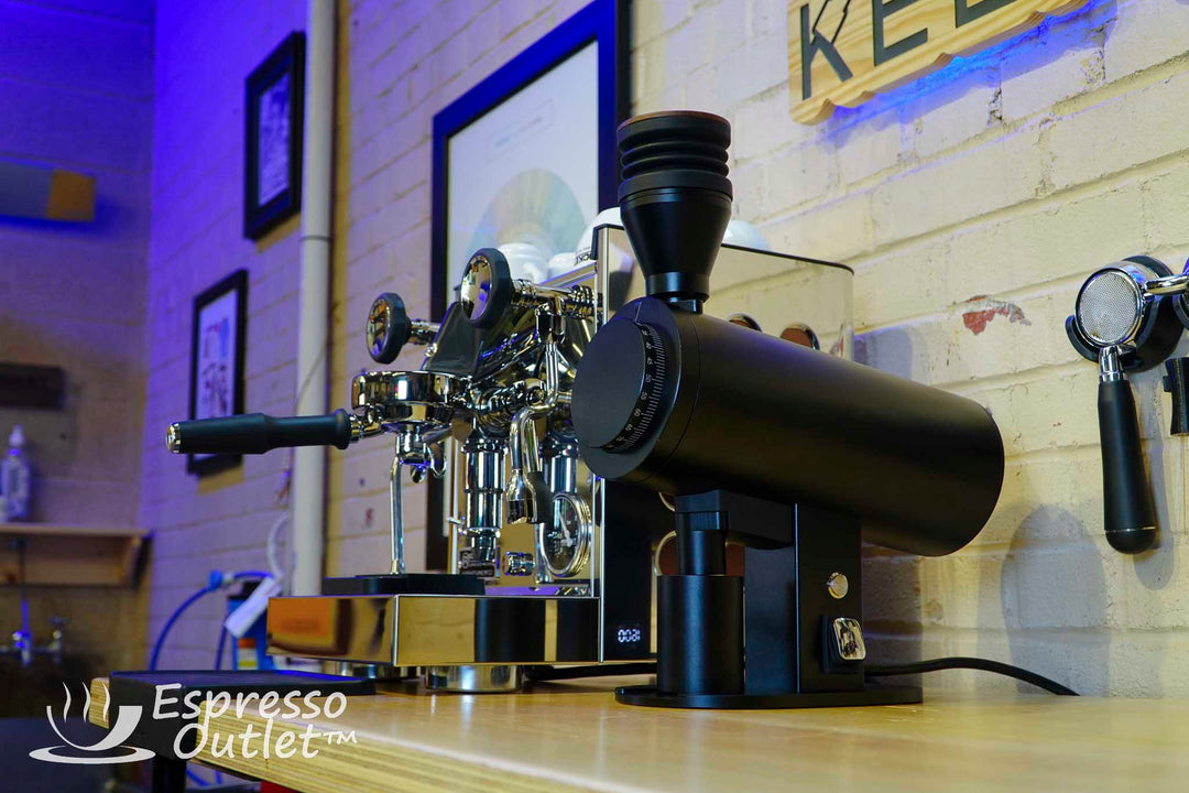 Turin DF83V — black grinder on espresso counter
