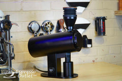 Turin DF83V — black grinder in side profile