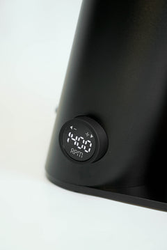 Turin DF64V — RPM display close-up