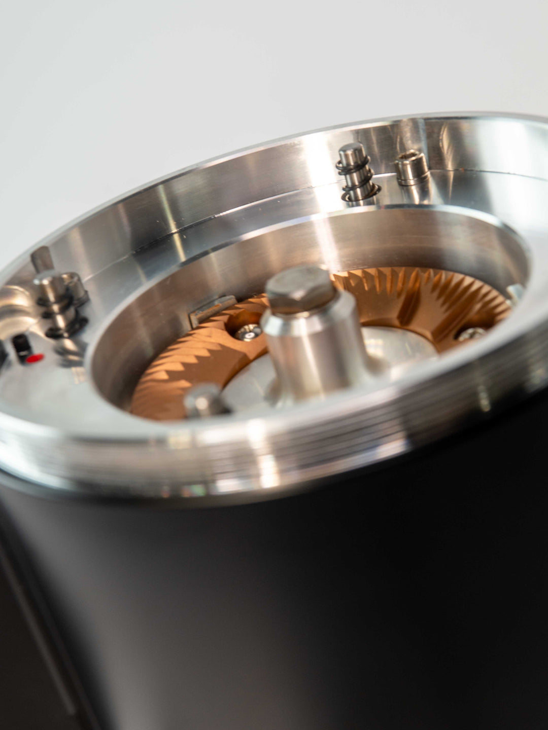 Turin DF83 Gen 2 — lower burr and alignment posts close-up