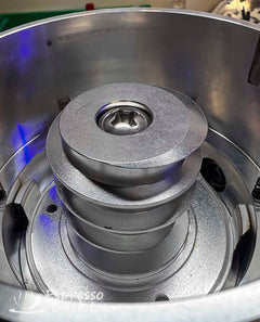 Turin DF83V — internal feed auger close-up