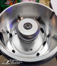 Turin DF83V — auger inside grinding chamber