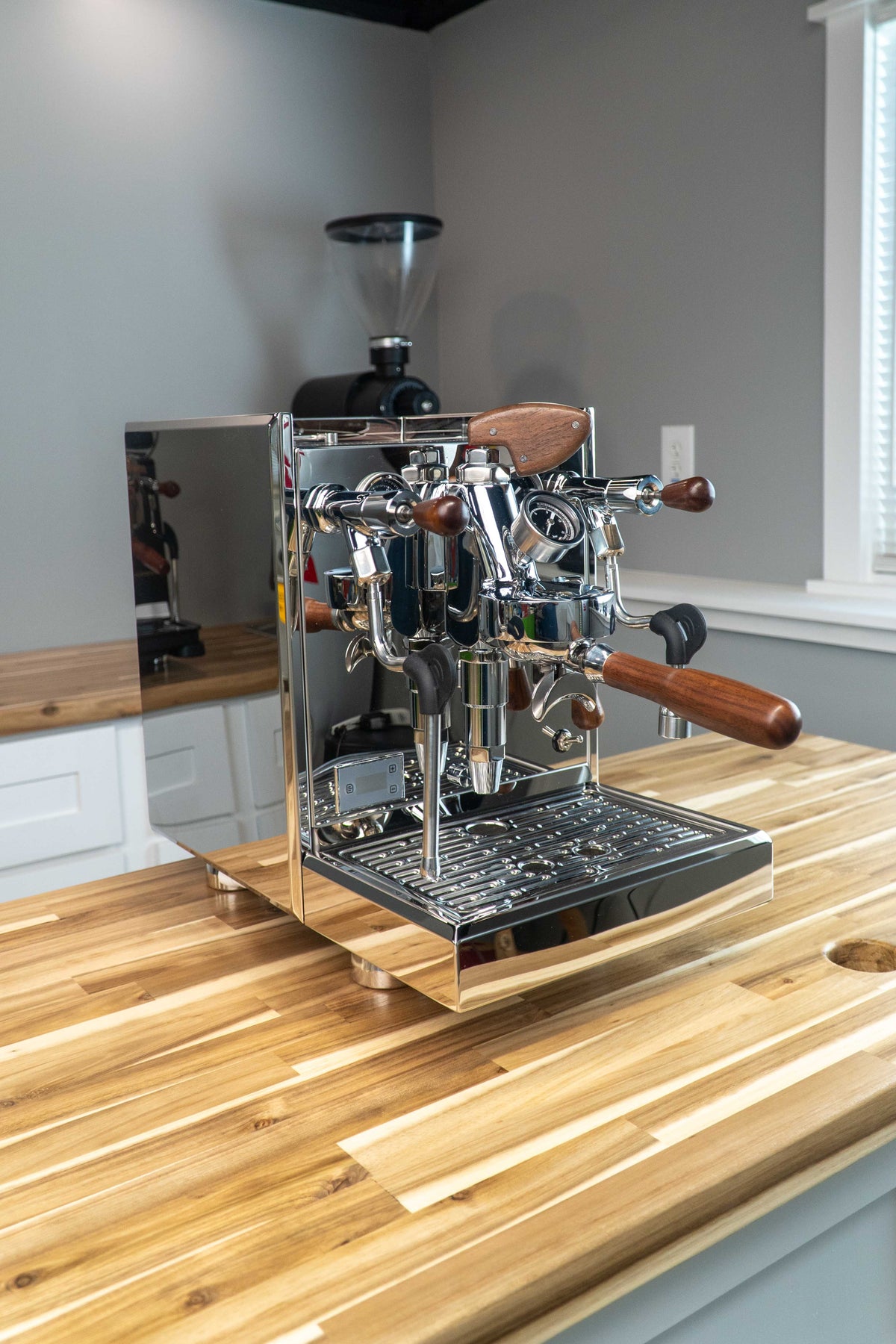 Turin Gallatin dual boiler espresso machine