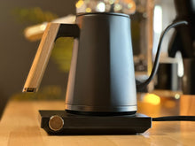 Load image into Gallery viewer, Turin Electric Pour Over Kettle
